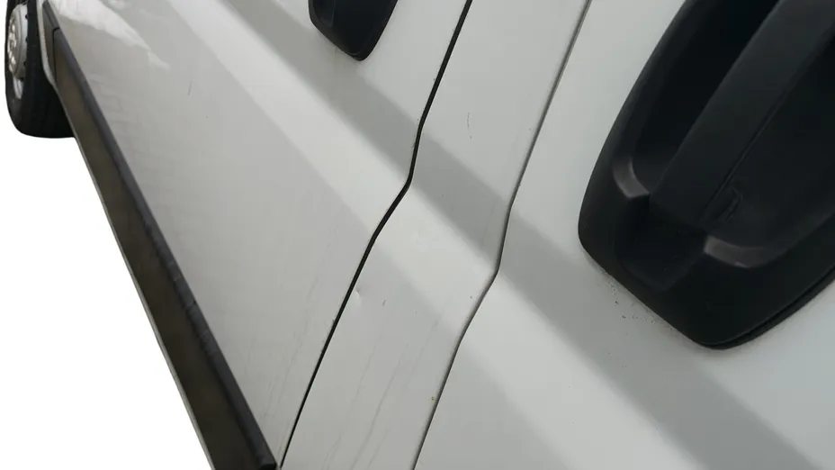 PEUGEOT Boxer Boxer 333 BlueHDi L2H2 Pro