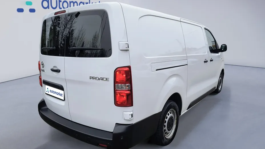TOYOTA Proace Proace 2.0 D-4D Long 3,1t Active