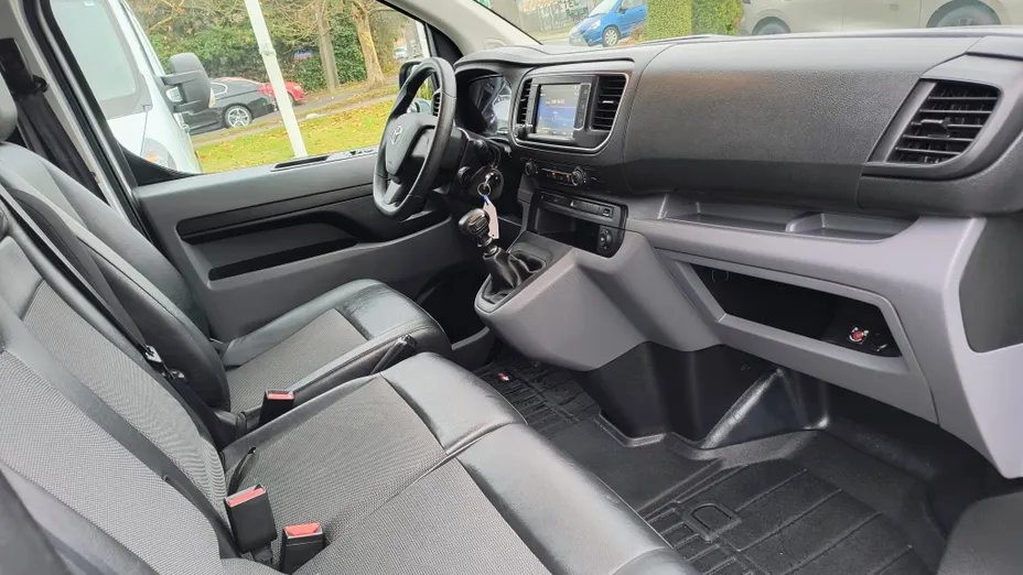 TOYOTA Proace Proace 2.0 D-4D Long 3,1t Active