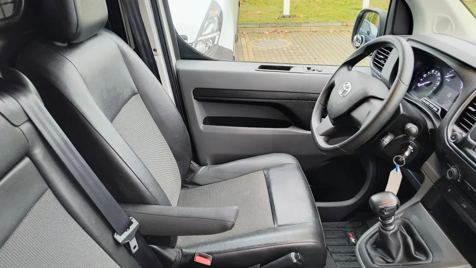 TOYOTA Proace Proace 2.0 D-4D Long 3,1t Active