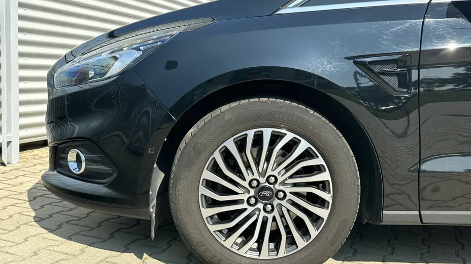 FORD S-MAX S-MAX 2.0 TDCi Titanium PowerShift