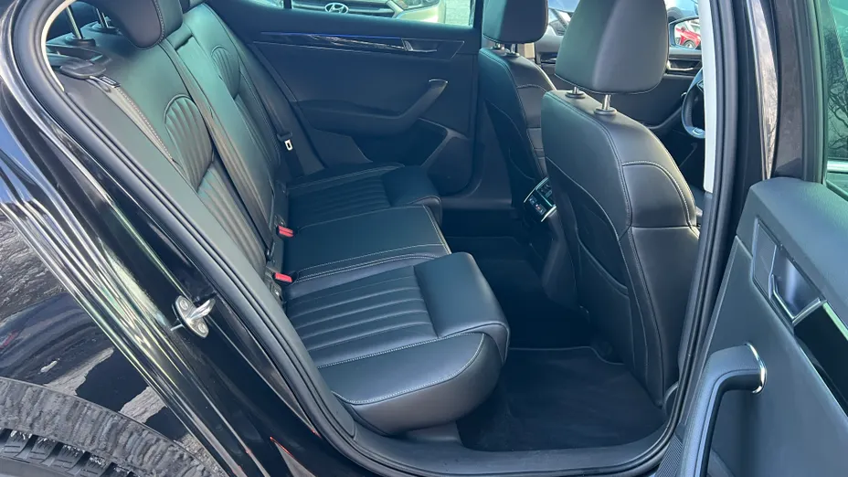 SKODA Superb Superb 2.0 TSI L&K DSG