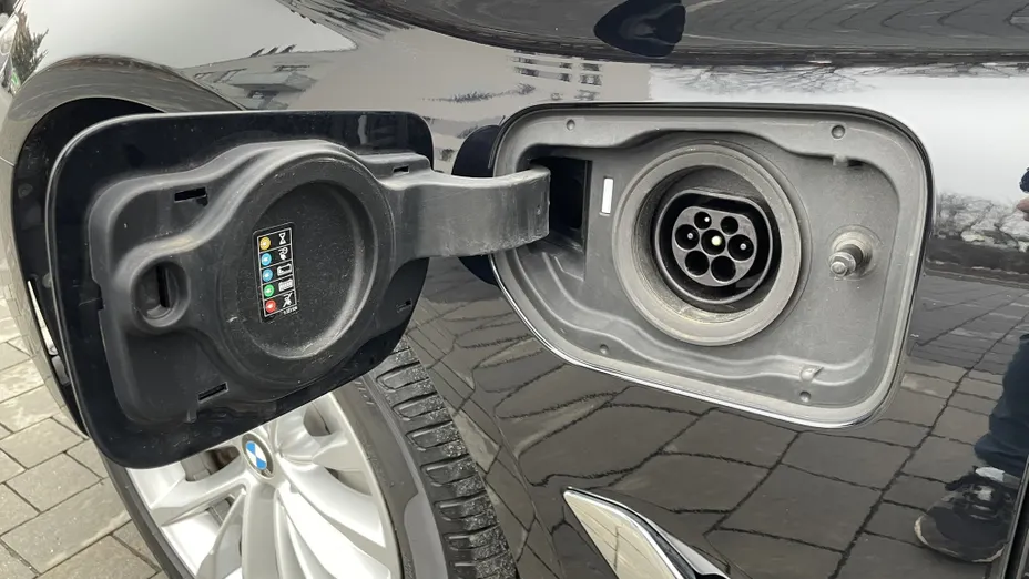 BMW Seria 5 530e iPerformance xDrive Luxury Line sport-aut
