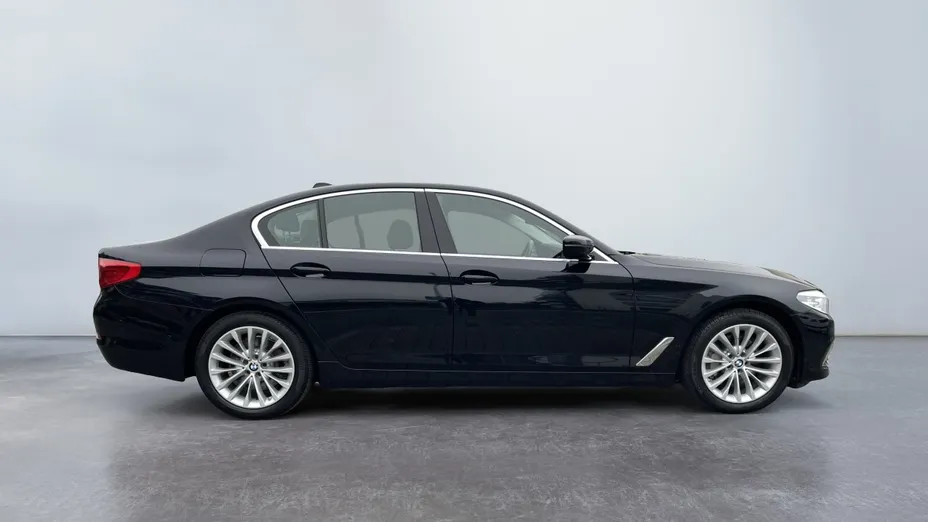 BMW Seria 5 530e iPerformance xDrive Luxury Line sport-aut