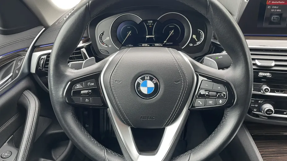 BMW Seria 5 530e iPerformance xDrive Luxury Line sport-aut