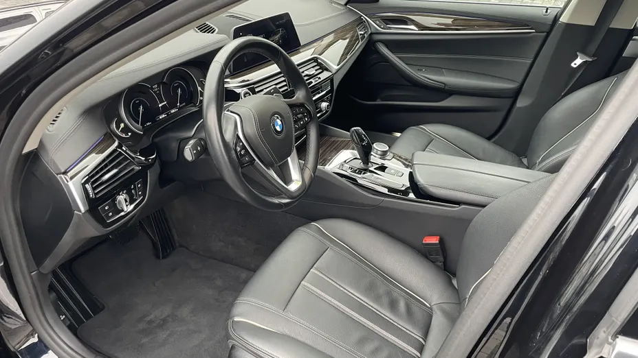 BMW Seria 5 530e iPerformance xDrive Luxury Line sport-aut