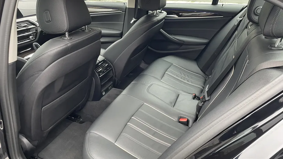 BMW Seria 5 530e iPerformance xDrive Luxury Line sport-aut