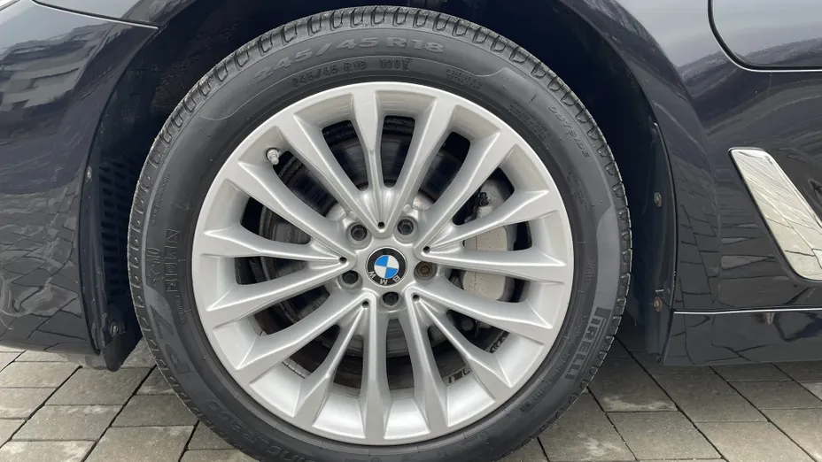 BMW Seria 5 530e iPerformance xDrive Luxury Line sport-aut