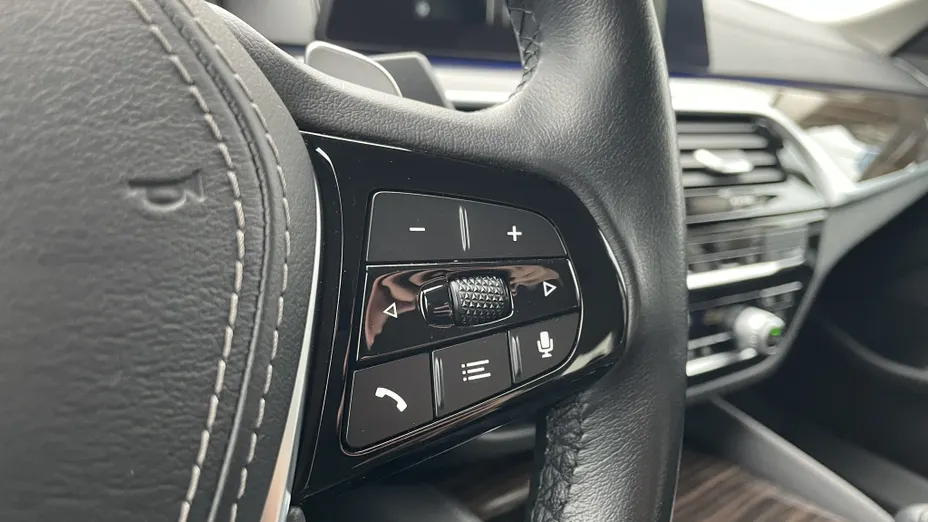 BMW Seria 5 530e iPerformance xDrive Luxury Line sport-aut