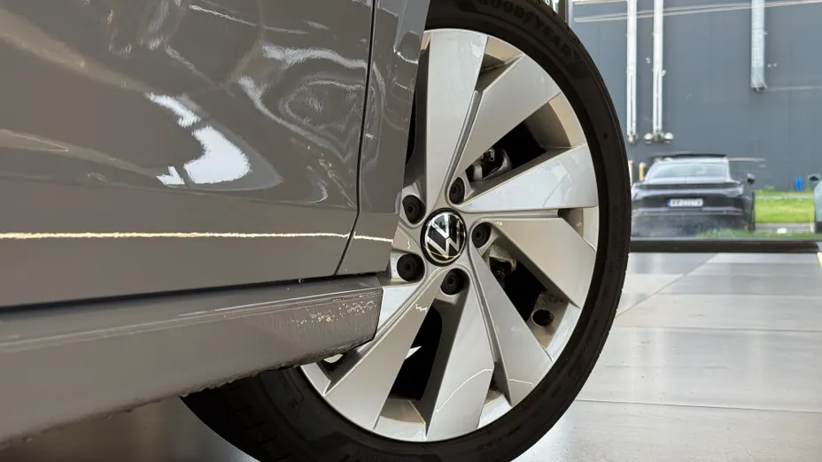 VOLKSWAGEN Golf Golf VIII 1.5 eTSI mHEV Life Plus DSG