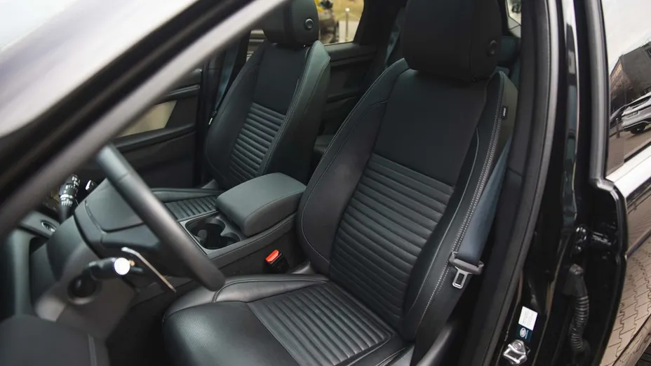 LAND ROVER Discovery Sport Discovery Sport 2.0 P200 mHEV Dynamic SE aut
