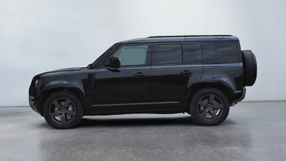 LAND ROVER Defender Defender 110 3.0 D300 mHEV X-Dynamic SE