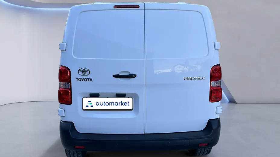 TOYOTA Proace Proace 2.0 D-4D Medium 3,1t Active