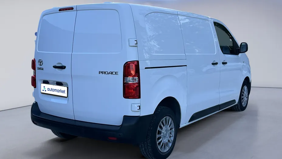 TOYOTA Proace Proace 2.0 D-4D Medium 3,1t Active