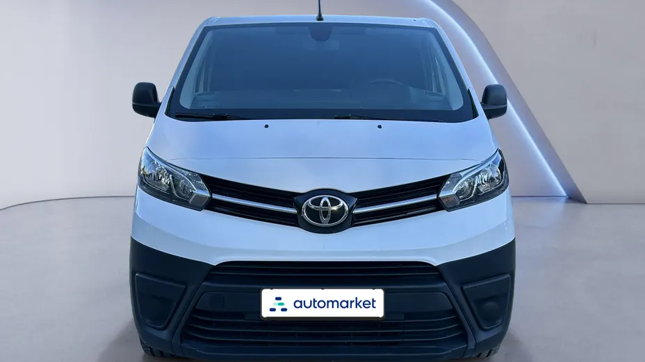 TOYOTA Proace Proace 2.0 D-4D Medium 3,1t Active