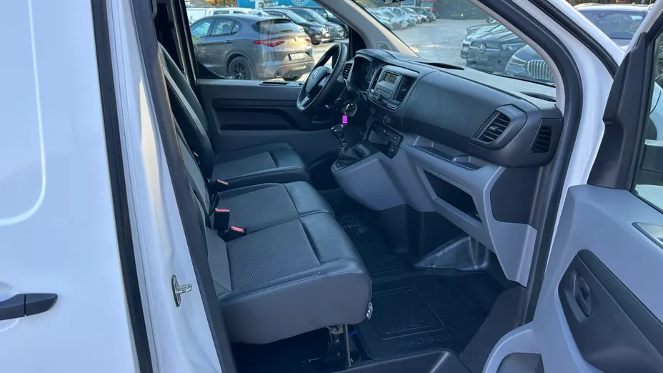 TOYOTA Proace Proace 2.0 D-4D Medium 3,1t Active