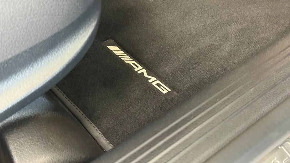 MERCEDES-BENZ GLA GLA 200 AMG Line