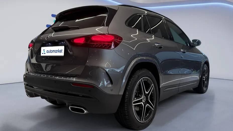 MERCEDES-BENZ GLA GLA 200 AMG Line