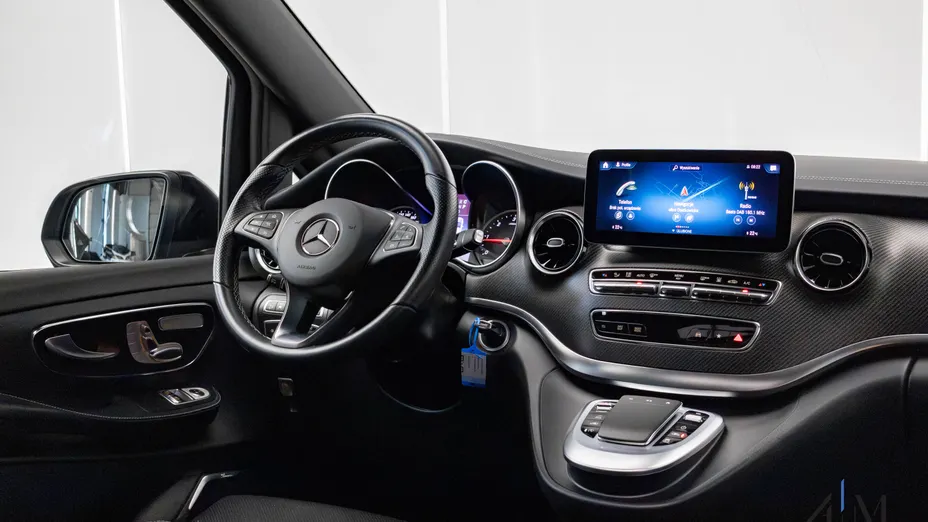 MERCEDES-BENZ V Klasa V 300 d 4-Matic Avantgarde 9G-Tronic (długi)