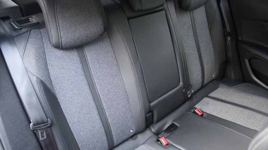 PEUGEOT 3008 3008 1.6 PureTech GPF Allure S&S EAT8