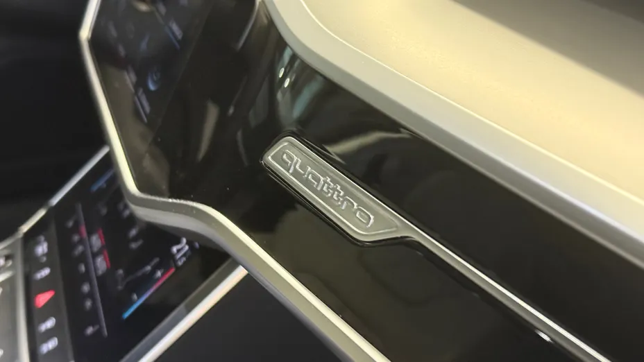 AUDI A6 A6 55 TFSI e PHEV Quattro S Line S tronic