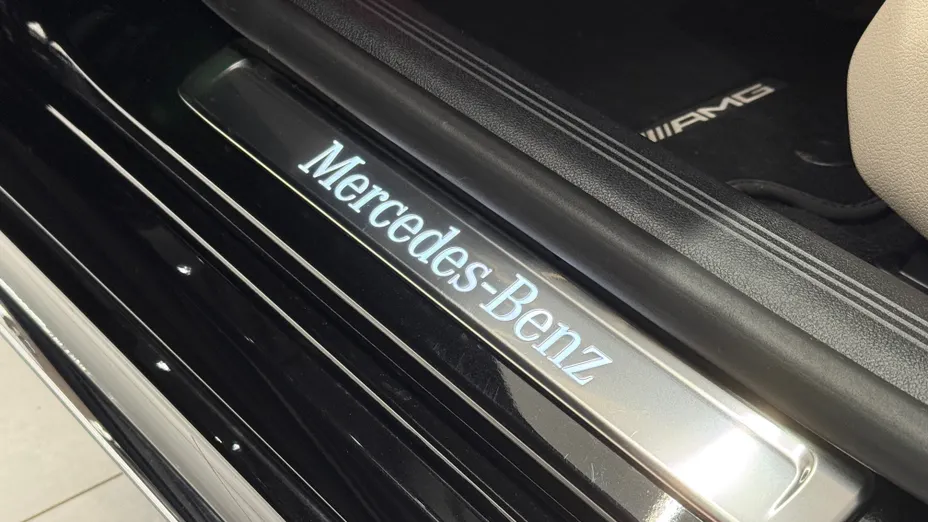 MERCEDES-BENZ E Klasa E 220 d 4-Matic AMG