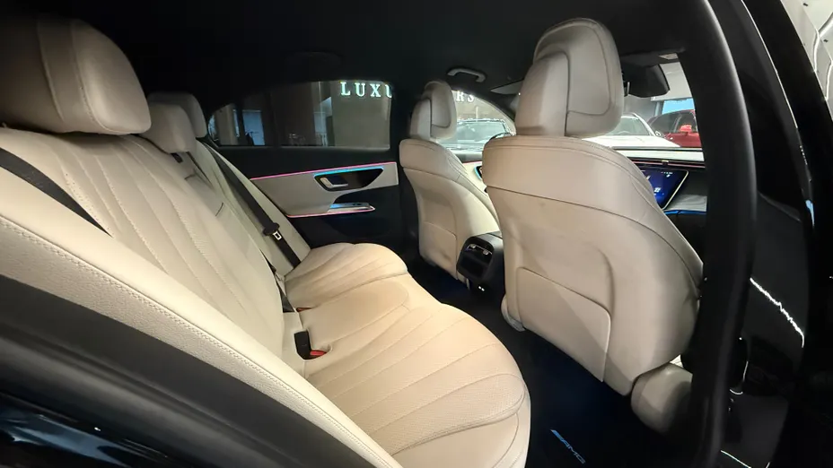 MERCEDES-BENZ E Klasa E 220 d 4-Matic AMG