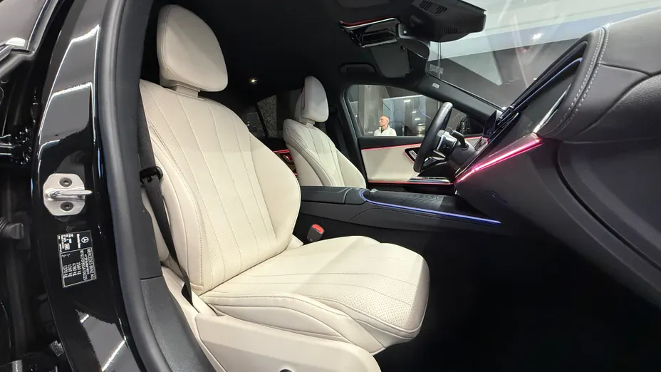 MERCEDES-BENZ E Klasa E 220 d 4-Matic AMG