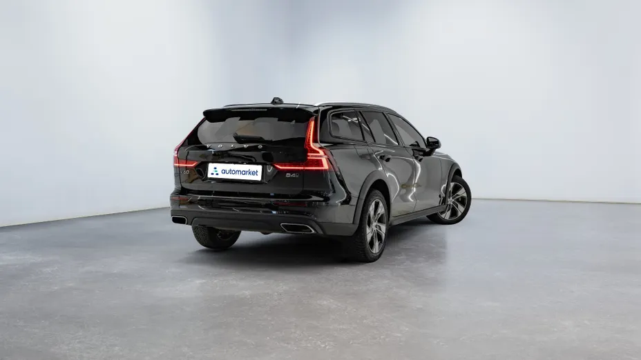 VOLVO V60 V60 CC B4 D AWD aut