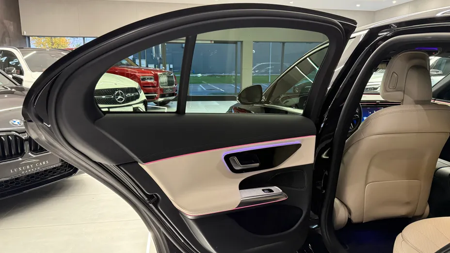 MERCEDES-BENZ E Klasa E 220 d 4-Matic AMG