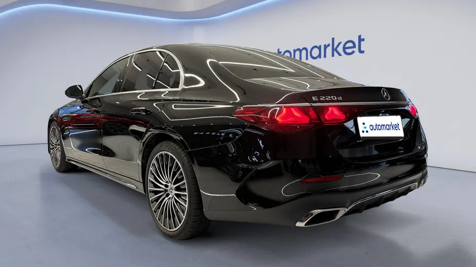 MERCEDES-BENZ E Klasa E 220 d 4-Matic AMG