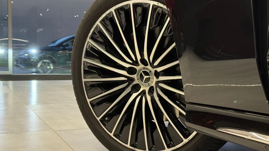 MERCEDES-BENZ E Klasa E 220 d 4-Matic AMG