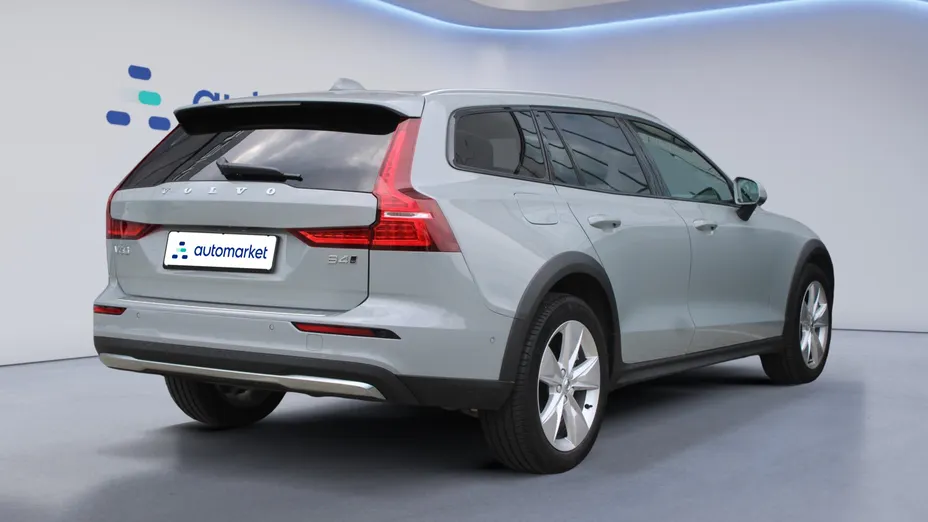 VOLVO V60 V60 CC Core B4 D AWD aut