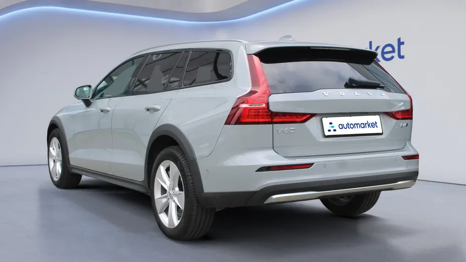 VOLVO V60 V60 CC Core B4 D AWD aut