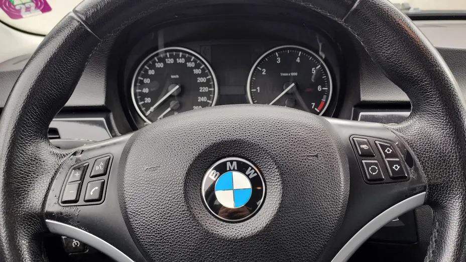 BMW Seria 3 318i Aut.