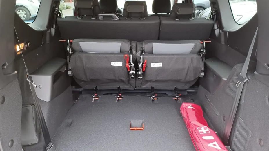 DACIA Jogger Jogger 1.6 Full Hybrid 140 Extreme MMT 7os. Nowy