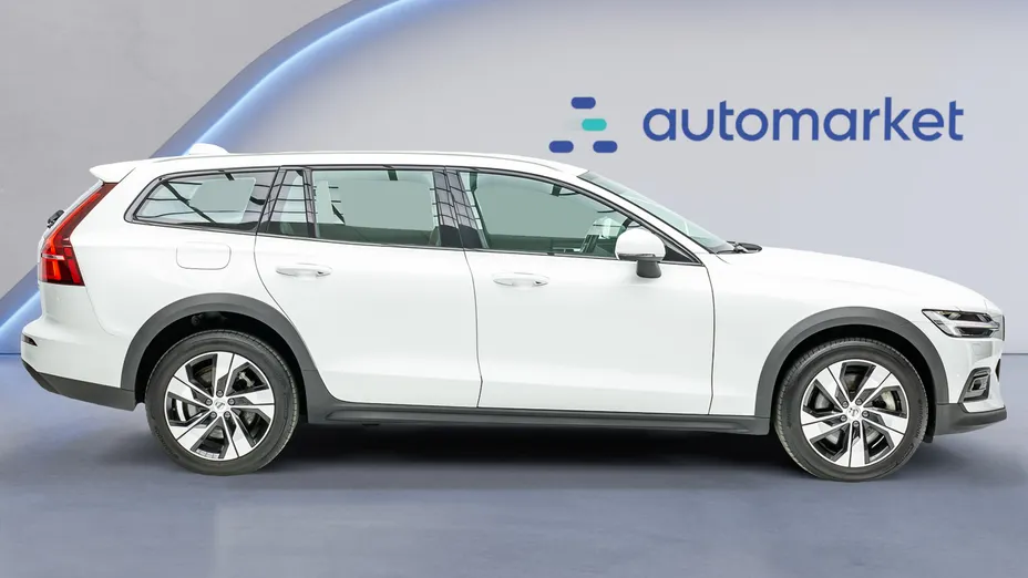 VOLVO V60 V60 CC B4 D AWD aut