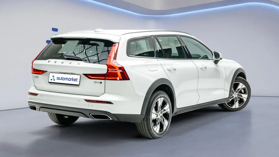 VOLVO V60 V60 CC B4 D AWD aut