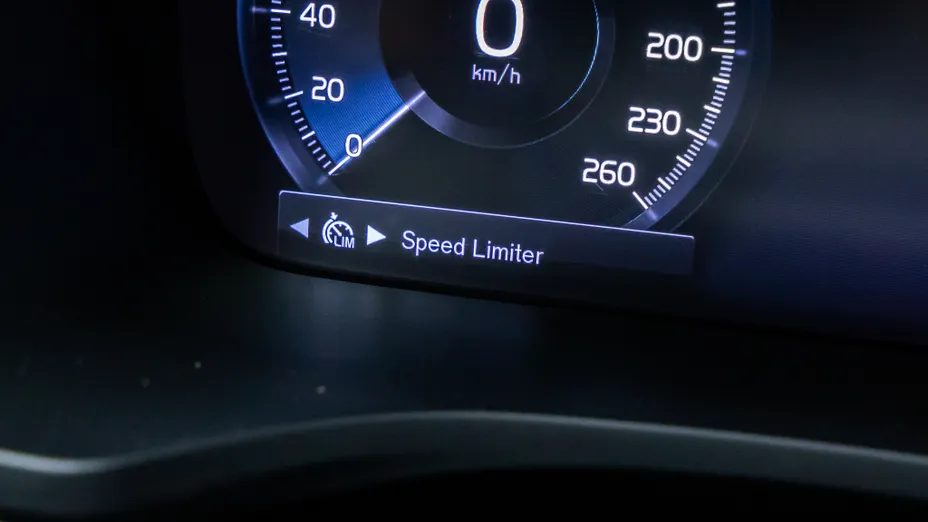 VOLVO V60 V60 CC B4 D AWD aut
