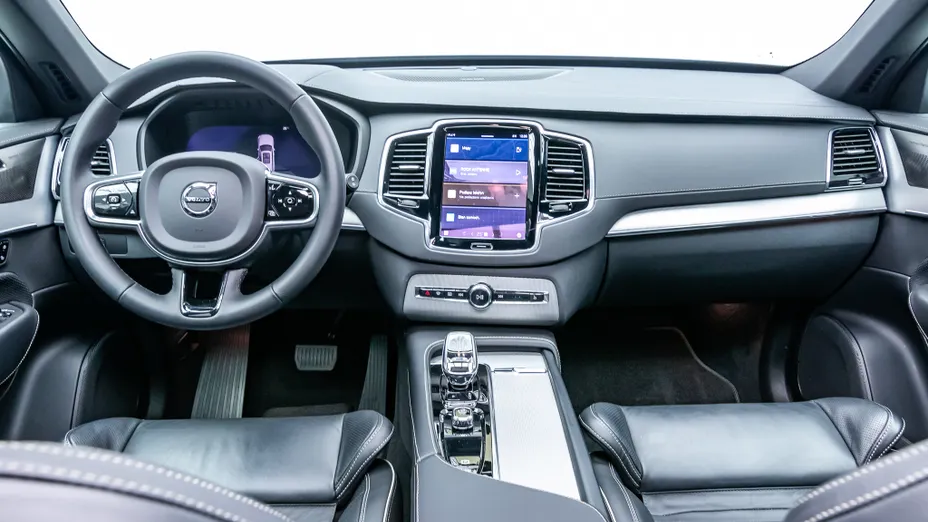 VOLVO XC90 XC90 B5 D AWD Plus Dark 7os aut