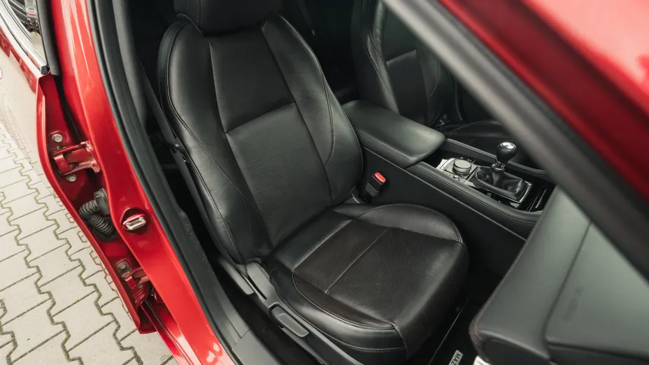 MAZDA 3 3 2.0 mHEV Hikari