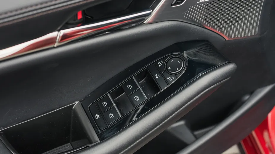 MAZDA 3 3 2.0 mHEV Hikari