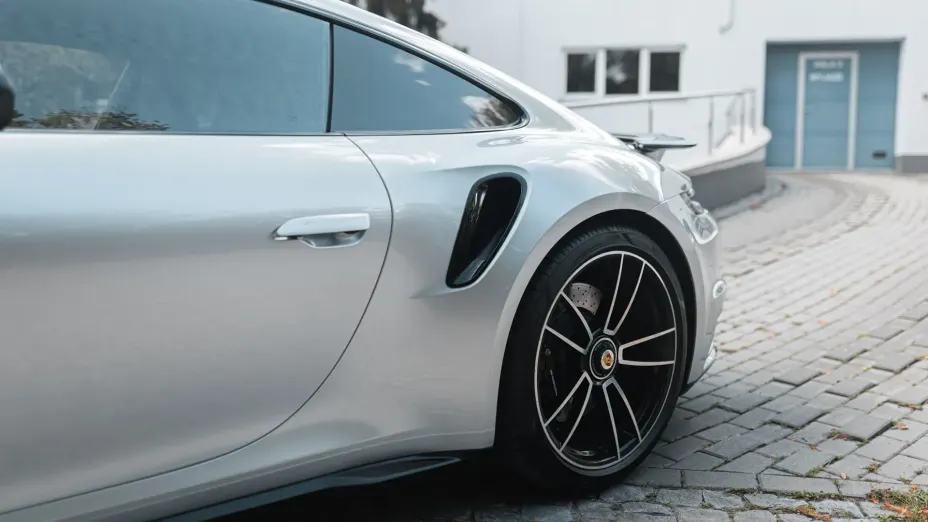 PORSCHE 911 911 Turbo