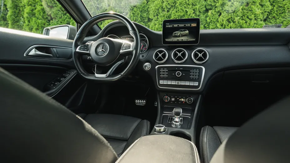 MERCEDES-BENZ A Klasa AMG A 45 4-Matic