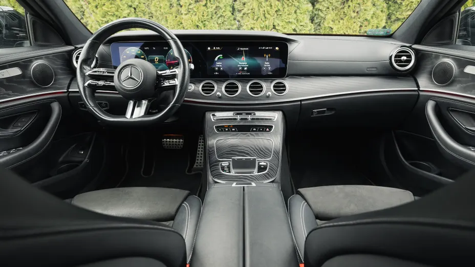 MERCEDES-BENZ E Klasa E 220 d AMG