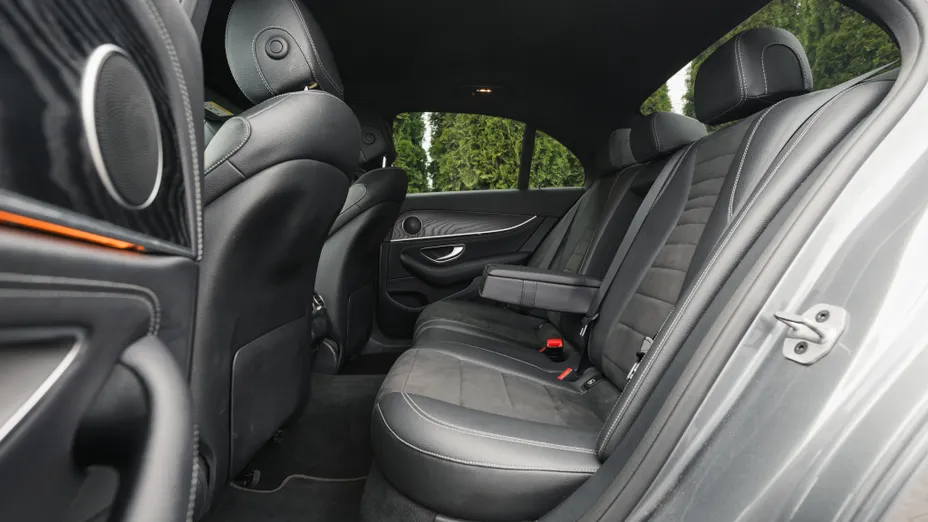 MERCEDES-BENZ E Klasa E 220 d AMG