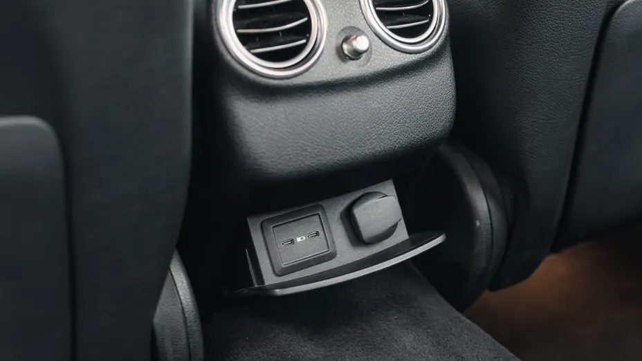 MERCEDES-BENZ E Klasa E 220 d AMG