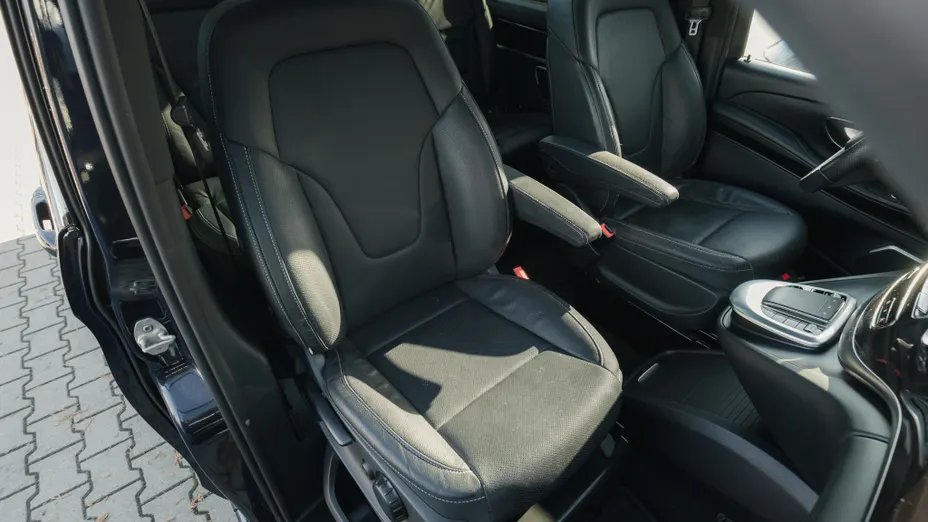 MERCEDES-BENZ V Klasa V 300 d 4-Matic Avantgarde 9G-Tronic (długi)