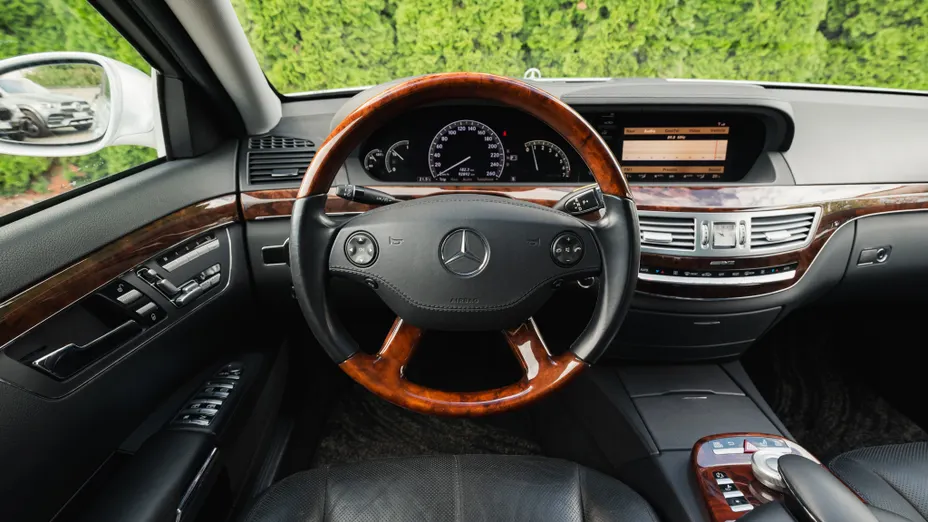 MERCEDES-BENZ S Klasa S 500 4-Matic L 7G-TRONIC