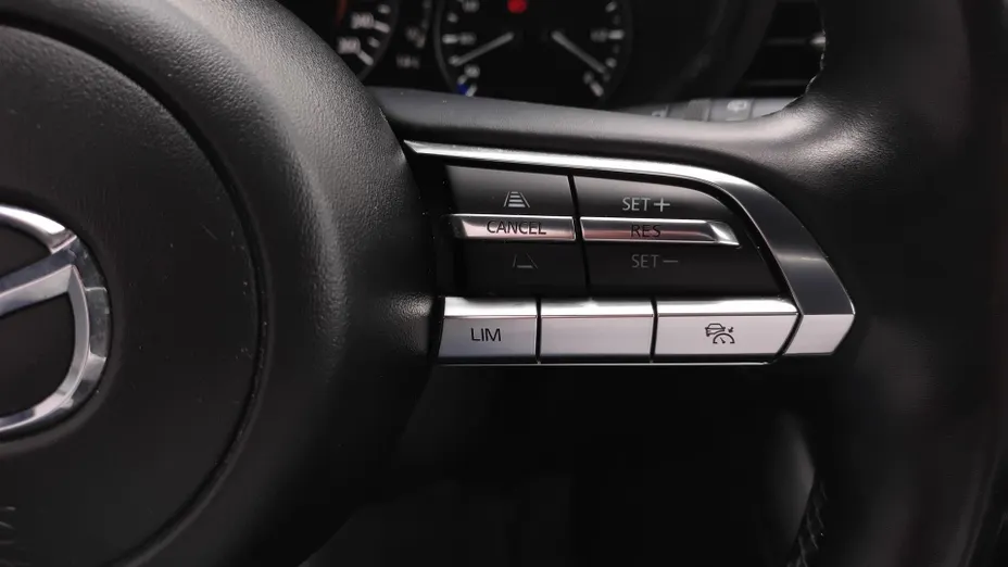 MAZDA 3 3 2.0 mHEV Kanjo aut